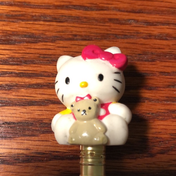Hello Kitty stick on memos and pencil topper - Picture 4 of 5